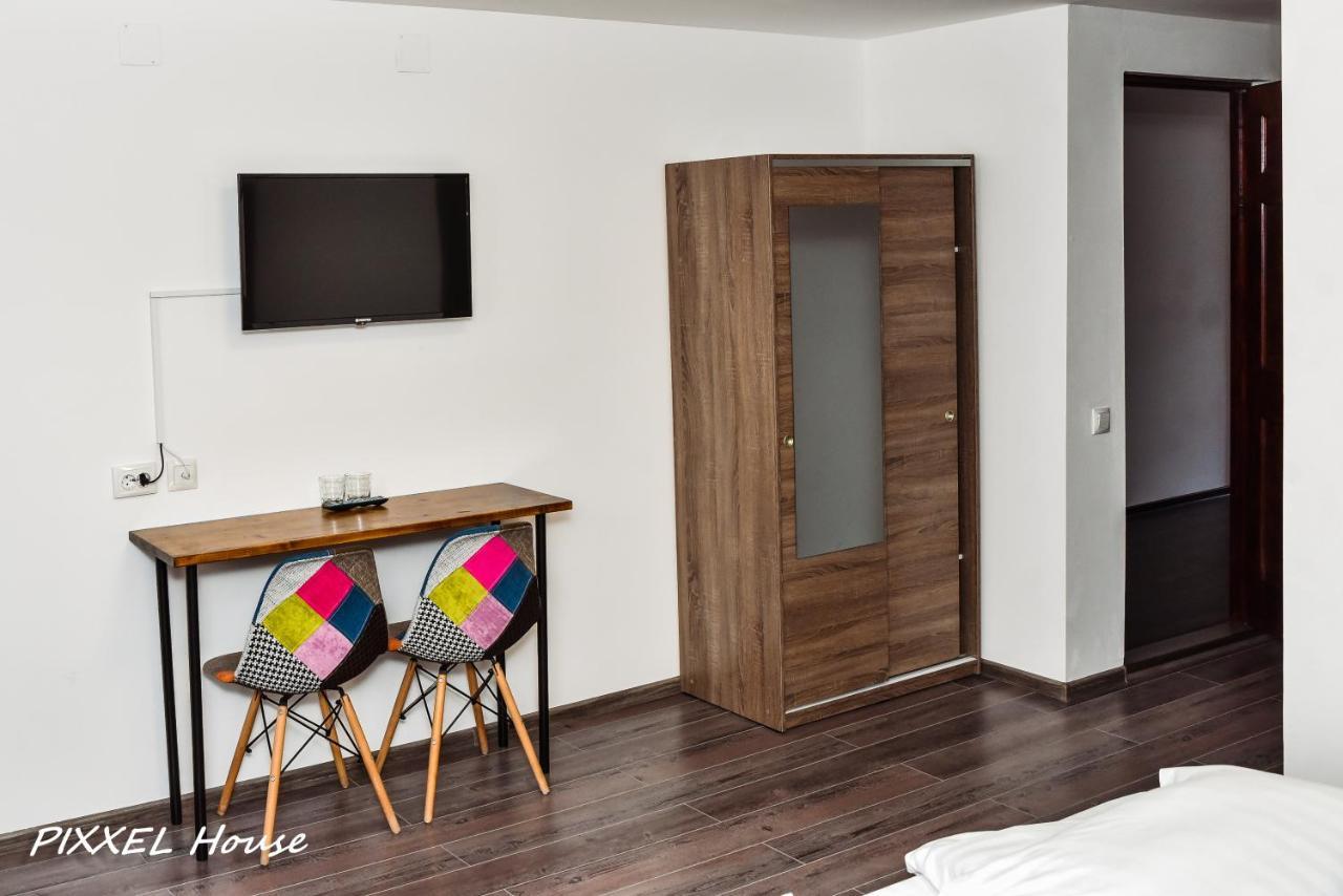 Pixxel House Hotel Moeciu De Sus Exterior photo